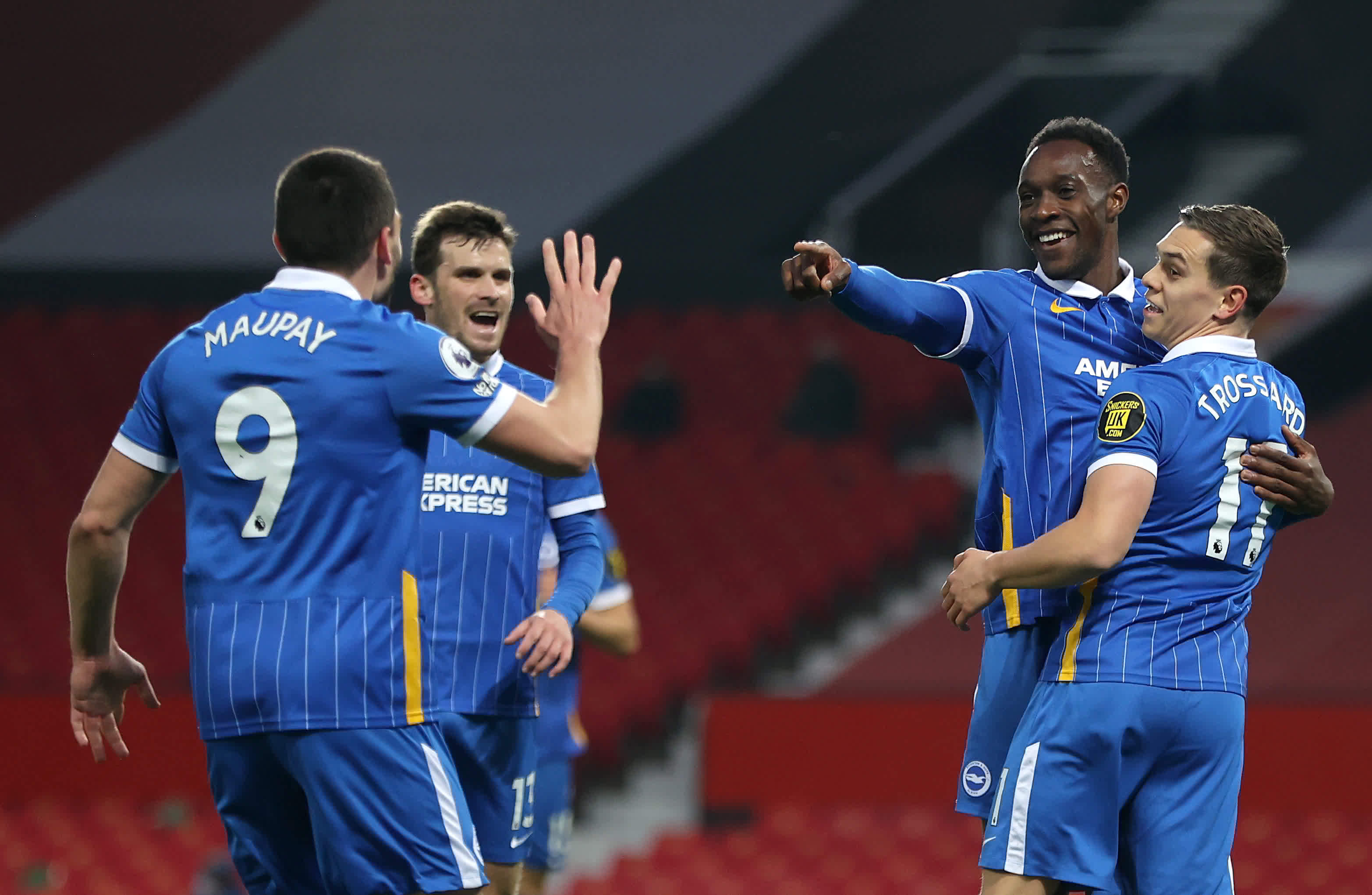 两人共同出 两人共同出